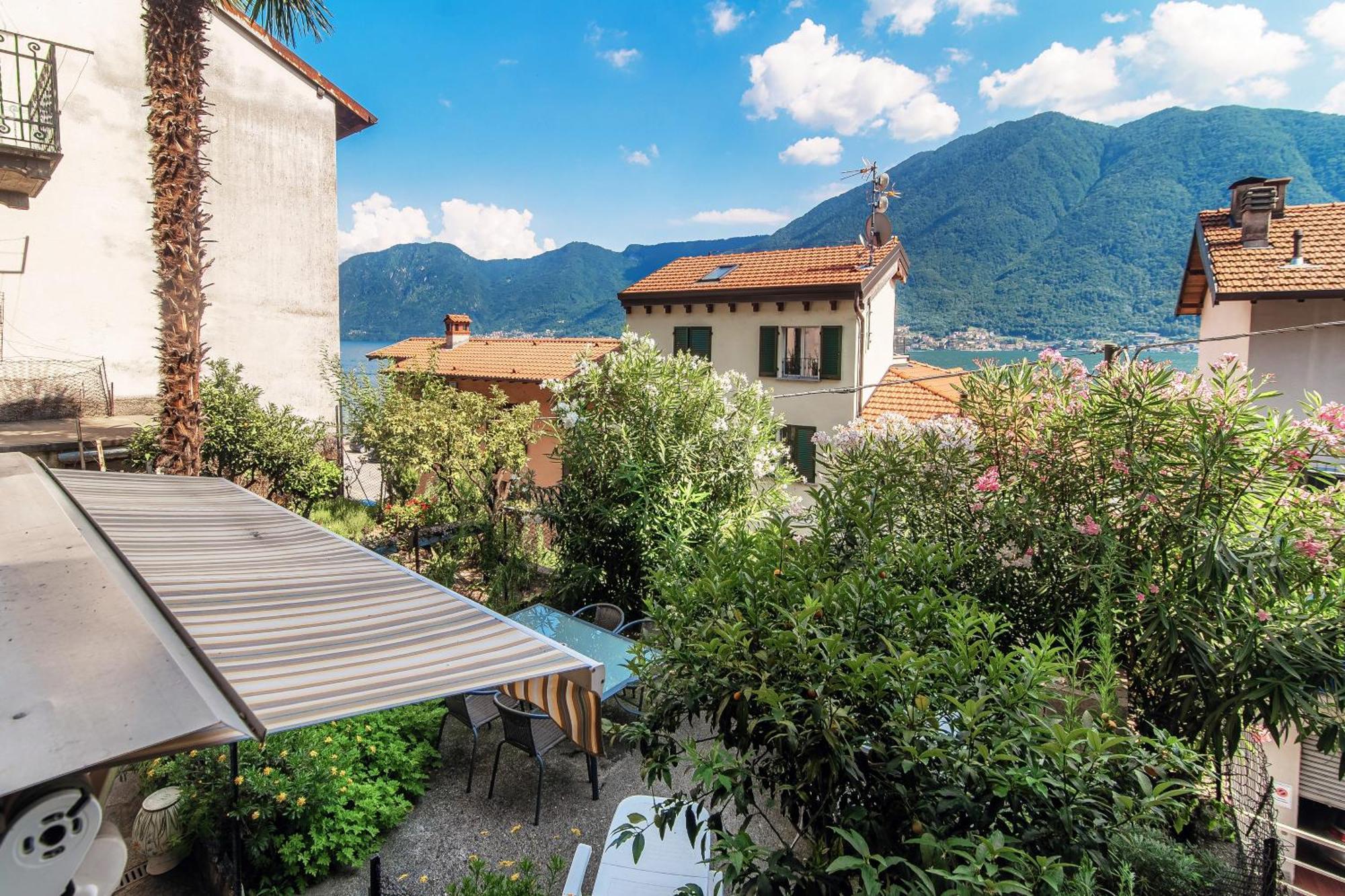 Delizioso Bilocale Vista Lago Colonno Экстерьер фото